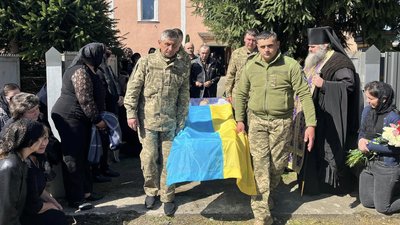 Прощання із захисником Віктором Микитою