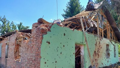 Жодна будівля не вціліла. Пацієнтів Атинського психоневрологічного інтернату на Сумщині евакуювали Жодна будівля не вціліла. Пацієнтів Атинського психоневрологічного інтернату на Сумщині евакуювали