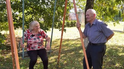 «Ух ти…Молодець, дай поцьомаю»: подружжя з Волині 65 років живуть разом
