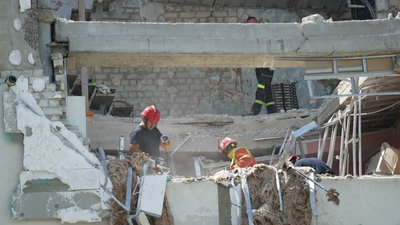 дснс харків розбирають завали будинку на великій кільцевій