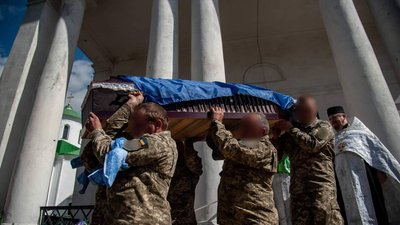 У Ніжині попрощалися з бійцем Євгеном Старостенком