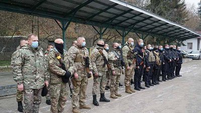 Зведений загін тернопільських поліцейських вирушив в зону ООС