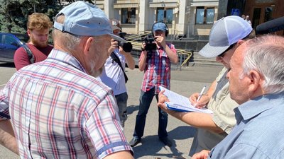 В Одесі журналісти вимагали скасувати закон "Про медіа" В Одесі журналісти вимагали скасувати закон "Про медіа"