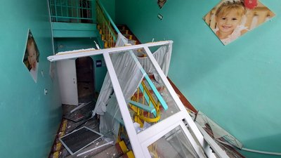 Ракетний обстріл Охтирки: як виглядають пошкоджені приміщення Ракетний обстріл Охтирки: як виглядають пошкоджені приміщення