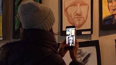 У Черкасах презентували виставку "Сім років війни" У Черкасах презентували виставку "Сім років війни"