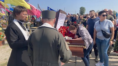 "Був променем праці й щастя". Спогади про харківського актора та волонтера Михайла Кабанова