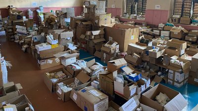 450 тонн допомоги з різних країн: як працює волонтерський центр у місті на Волині