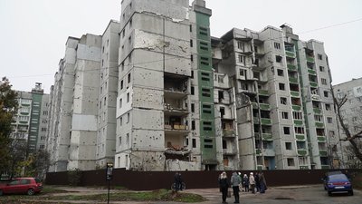 "Ми залишилися бомжами": мешканці будинку на Чорновола 15 у Чернігові вимагають, щоб їм побудували нове житло "Ми залишилися бомжами": мешканці будинку на Чорновола 15 у Чернігові вимагають, щоб їм побудували нове житло
