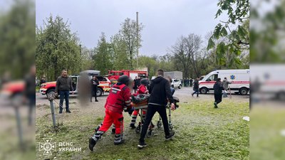 Чернігів обстріляли ракетами: є загиблі та травмовані