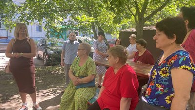 У Херсоні більше пів року стоять ліфти. Люди чекають від влади допомоги У Херсоні більше пів року стоять ліфти. Люди чекають від влади допомоги