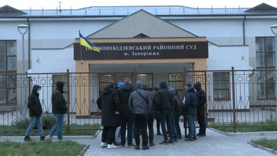 Суд відмовився закрити кримінальне провадження у справі пошкодження агітнаметів у Запоріжжі
