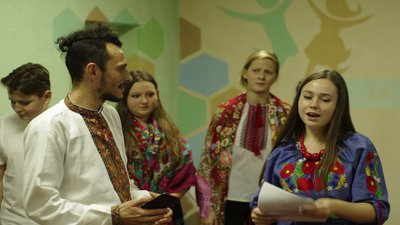 Андріївські вечорниці в Попасній на Луганщині провели тернопільські волонтери