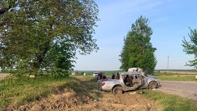 На Вінниччині у ДТП загинула людина і травмувалися четверо дітей На Вінниччині у ДТП загинула людина і травмувалися четверо дітей