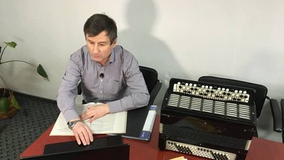 Вчителя з Тернопільщини, який не вакцинувався, поновили на роботі Вчителя з Тернопільщини, який не вакцинувався, поновили на роботі