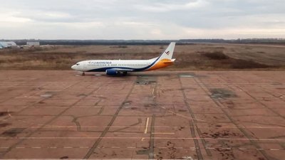 У Житомир прилетів "Боїнг-737-400", який виконав перший прямий міжнародний рейс "Єреван-Житомир"