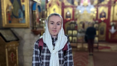 В Тернопіль привезли ікони з мощами святих В Тернопіль привезли ікони з мощами святих