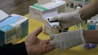 У Миколаєві містяни перевіряли рівень цукру у крові У Миколаєві містяни перевіряли рівень цукру у крові