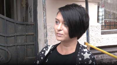 Олександра Казимирова живе у будинку на вулиці Січових Стрільців з 1983 року Олександра Казимирова живе у будинку на вулиці Січових Стрільців з 1983 року