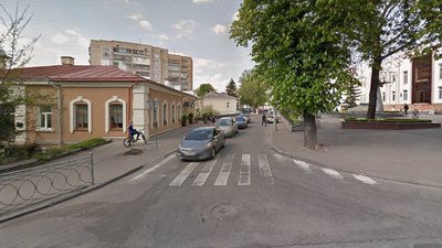 Вулиця Героїв Поліції у Рівному