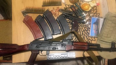 Поліцейські виявили незаконне зберігання зброї у Сумах Поліцейські виявили незаконне зберігання зброї у Сумах
