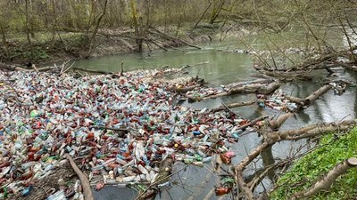 Сміттєві затори в межах природоохоронної зони на Боржаві розчищатимуть вручну Сміттєві затори в межах природоохоронної зони на Боржаві розчищатимуть вручну