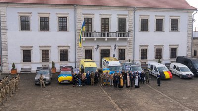 Автівки, ЗСУ, Тернопільщина, волонтери Бельгії