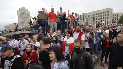 Міноборони Білорусі погрожує протестувальникам армією Міноборони Білорусі погрожує протестувальникам армією