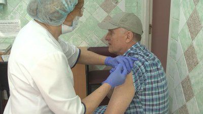 Пандемія закінчилася, а COVID-19 "гуляє" Хмельниччиною Пандемія закінчилася, а COVID-19 "гуляє" Хмельниччиною