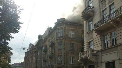 У Львові виникла пожежа у будинку, який є пам’яткою архітектури