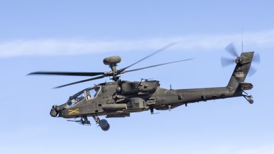Американський гелікоптер AH-64 Apache