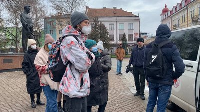 У Тернополі робили безкоштовні тести на ВІЛ-інфекцію У Тернополі робили безкоштовні тести на ВІЛ-інфекцію