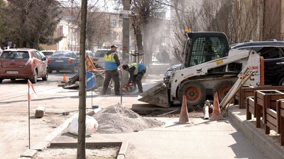 На вулиці Артинова розпочали ремонтні роботи тротуарів