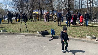 У Тернополі висадили калину У Тернополі висадили калину