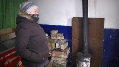 За 11 місяців 2020 року сталося 165 пожеж, пов'язаних з недотриманням правил пожежної безпеки при експлуатуванні пічного опалення. Фото: Суспільне.