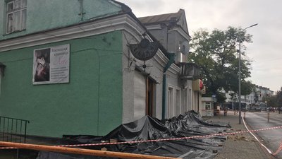 Обвал в архітектурній пам'ятці у місті на Волині: документів на ремонт ніхто не видавав Обвал в архітектурній пам'ятці у місті на Волині: документів на ремонт ніхто не видавав