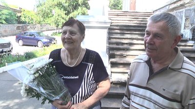 У Херсоні привітали 12 подружніх пар, які живуть у шлюбі понад 50 років У Херсоні привітали 12 подружніх пар, які живуть у шлюбі понад 50 років