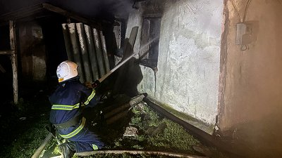 На Миколаївщині внаслідок пожеж загинуло дві людини, ще одна з опіками в лікарні