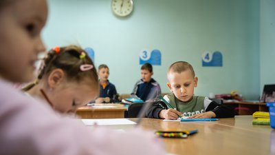 У Дніпрі волонтери відкрили центр психологічної реабілітації для дітей-переселенців У Дніпрі волонтери відкрили центр психологічної реабілітації для дітей-переселенців