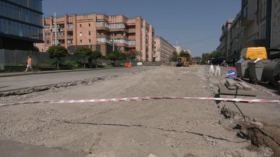 У Рівному роблять новий виїзд на Київську. Мешканці — проти стоянки під вікнами У Рівному роблять новий виїзд на Київську. Мешканці — проти стоянки під вікнами