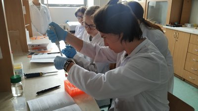 В Івано-Франківську стартувала школа юного біохіміка