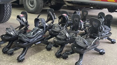 Волонтери передали для полтавських саперів протимінне взуття Волонтери передали для полтавських саперів протимінне взуття