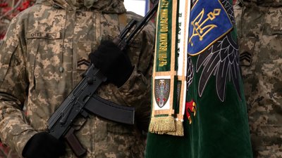 Чернігівський обласний ТЦК та СП першим в Україні отримав почесний стяг