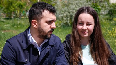 Дитина зі СМА. Як сім'я Свічинських з Одеси зібрала гроші на найдорожчий укол у світі Дитина зі СМА. Як сім'я Свічинських з Одеси зібрала гроші на найдорожчий укол у світі