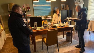 Екскерівника міграційної служби Хмельниччини судитимуть за недостовірні дані в декларації