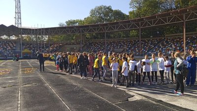 Тернопільські школярі змагалися в естафетах на влучність і швидкість