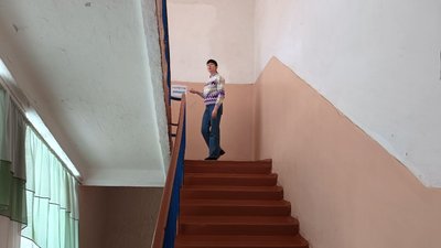 Через сльозогінний газ, який розпилив учень, Рожищенський ліцей на Волині перейшов на дистанційне навчання Через сльозогінний газ, який розпилив учень, Рожищенський ліцей на Волині перейшов на дистанційне навчання