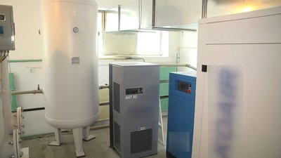 Вартість кисневої станції склала півтора мільйони гривень. Фото: Суспільне. Поділля. Вартість кисневої станції склала півтора мільйони гривень. Фото: Суспільне. Поділля.