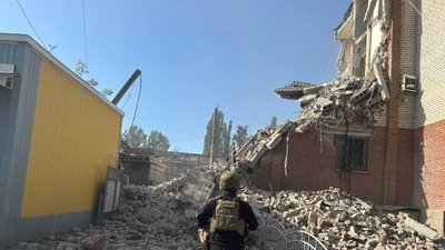 Подвійний удар по Слов'янську: росіяни двічі за годину атакували один район, є поранені