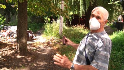 У Житомирі біля багатоповерхівки утворилося стихійне смітєзвалище У Житомирі біля багатоповерхівки утворилося стихійне смітєзвалище