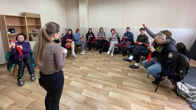 На різних ділянках тіла: у Миколаєві навчали людей зупиняти кровотечі На різних ділянках тіла: у Миколаєві навчали людей зупиняти кровотечі